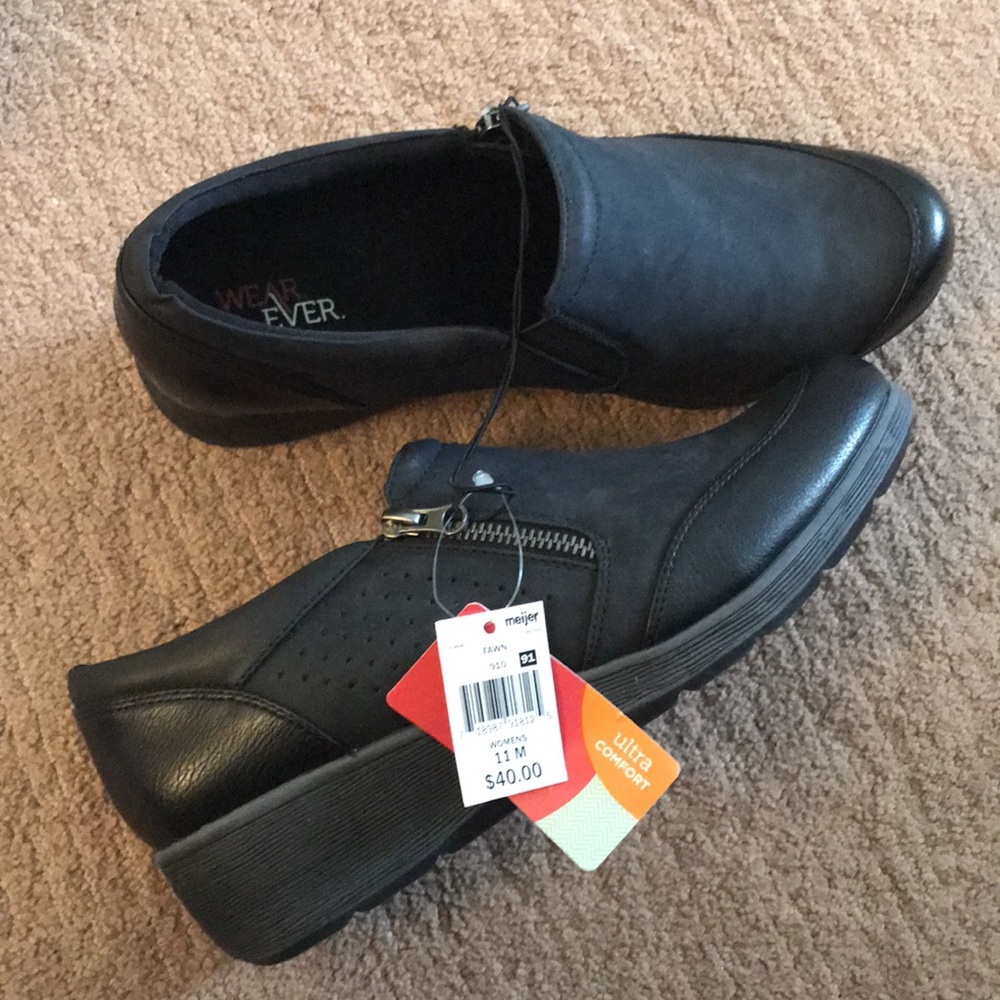 Wearever black shoes - Picture 2 of 3